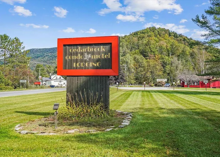202 Cedarbrook One Bedroom Queen Suite